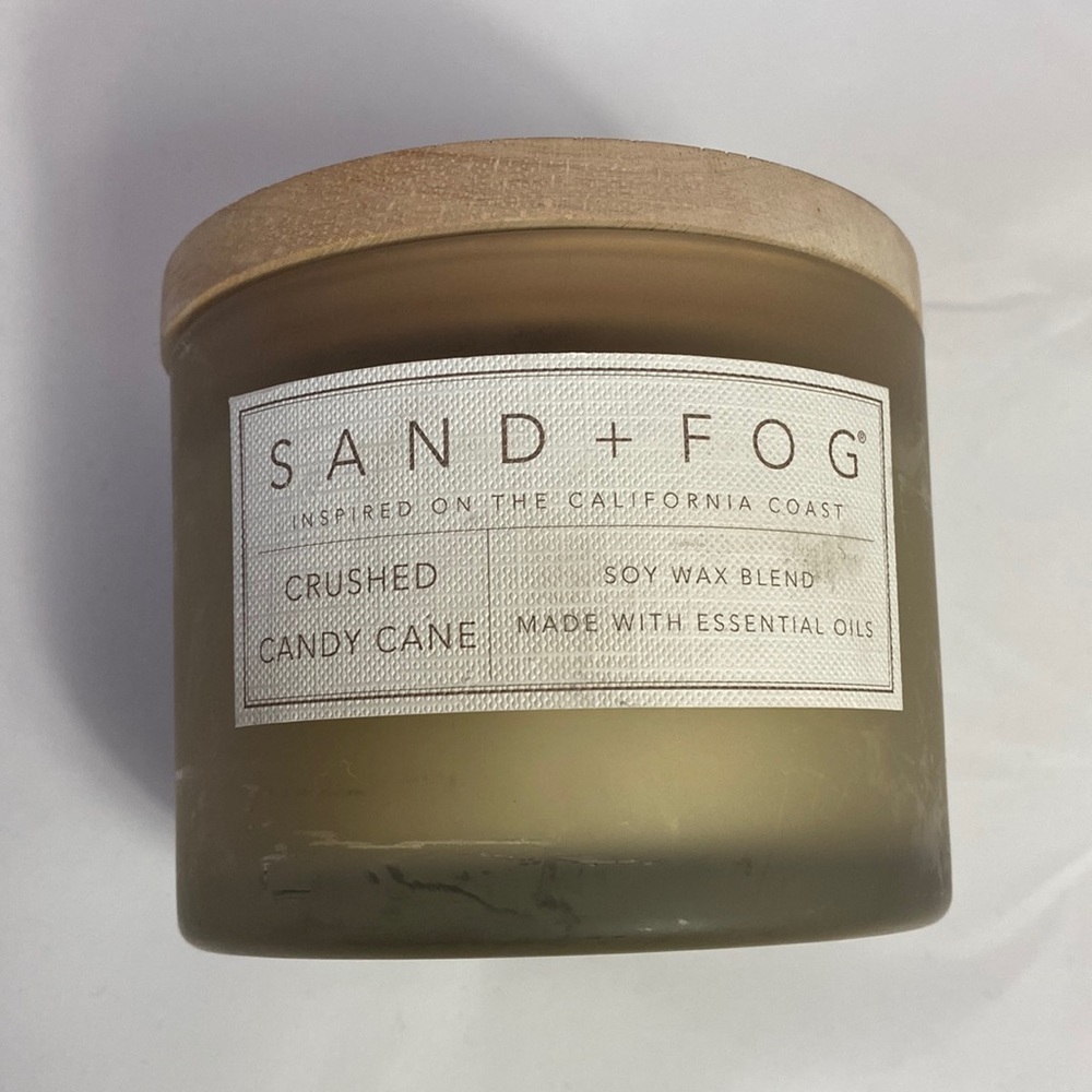 Sand & Fog crushed candy cane double wick candle 12oz